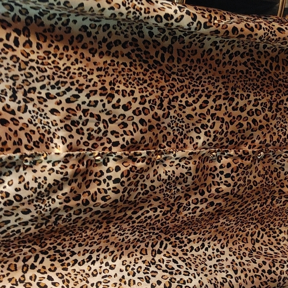 Women's animal print nightshirt/robe - Picture 4 of 6